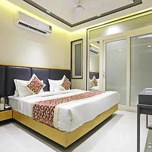Applewood Residency - Offering Free Airport Drop Hotel